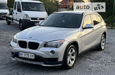 Внедорожник / Кроссовер BMW X1 2015 в Ровно