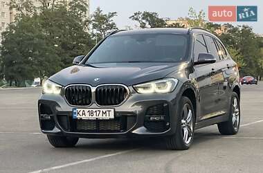 Внедорожник / Кроссовер BMW X1 2022 в 