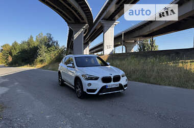 Позашляховик / Кросовер BMW X1 2016 в Києві