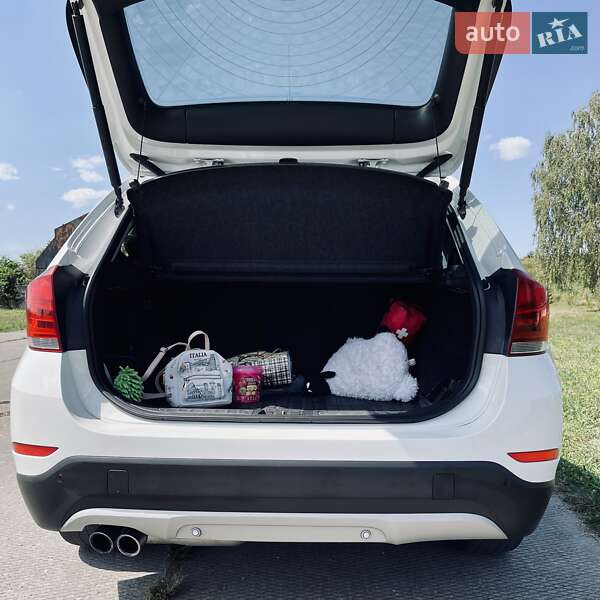 Внедорожник / Кроссовер BMW X1 2014 в Луцке