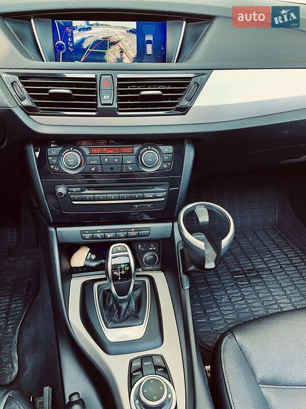 Внедорожник / Кроссовер BMW X1 2014 в Луцке