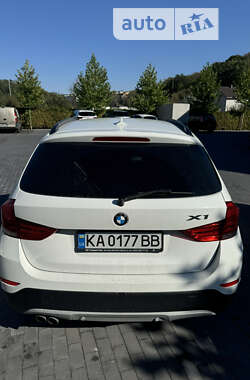 Внедорожник / Кроссовер BMW X1 2014 в Киеве