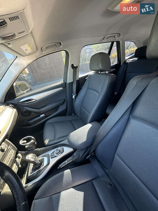 Позашляховик / Кросовер BMW X1 2014 в Києві