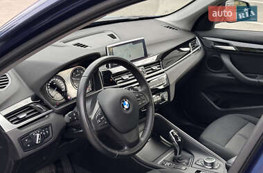 Внедорожник / Кроссовер BMW X1 2020 в 