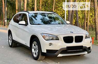 Внедорожник / Кроссовер BMW X1 2013 в Киеве