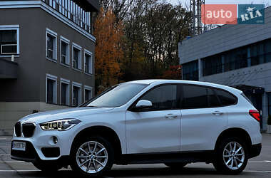 Позашляховик / Кросовер BMW X1 2017 в Києві