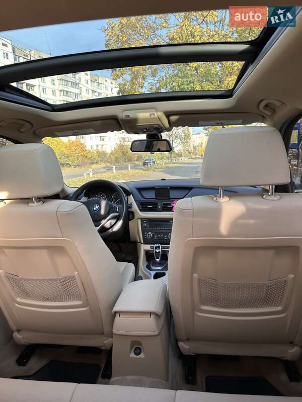 Внедорожник / Кроссовер BMW X1 2012 в Киеве