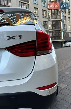 Внедорожник / Кроссовер BMW X1 2015 в Ивано-Франковске