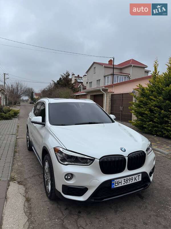 Позашляховик / Кросовер BMW X1 2017 в Одесі