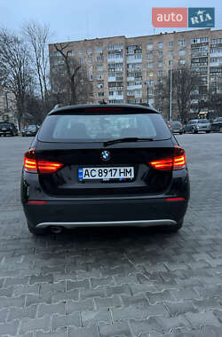 Внедорожник / Кроссовер BMW X1 2010 в 