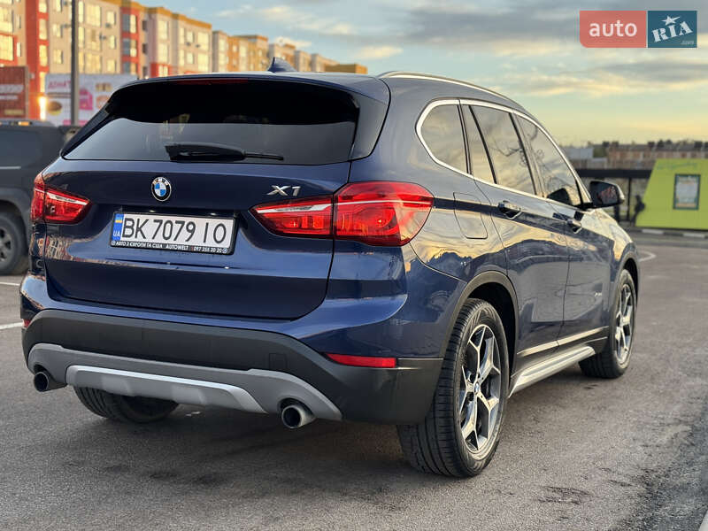 Внедорожник / Кроссовер BMW X1 2016 в Ровно