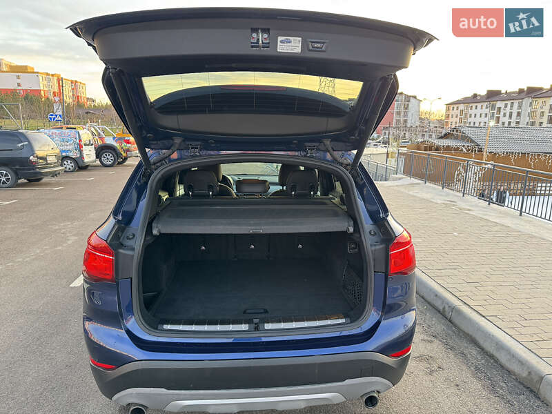 Внедорожник / Кроссовер BMW X1 2016 в Ровно