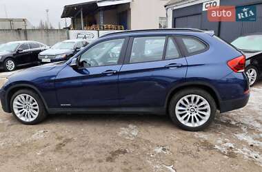 Внедорожник / Кроссовер BMW X1 2012 в 