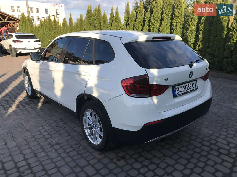 Внедорожник / Кроссовер BMW X1 2010 в Львове