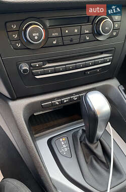 Внедорожник / Кроссовер BMW X1 2012 в 