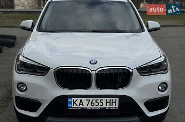 Внедорожник / Кроссовер BMW X1 2017 в 