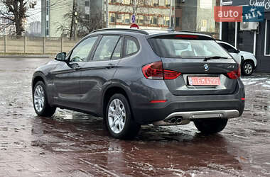 Внедорожник / Кроссовер BMW X1 2015 в Ровно