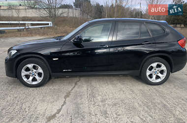 Внедорожник / Кроссовер BMW X1 2010 в Вараше