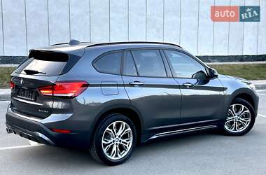 Позашляховик / Кросовер BMW X1 2022 в Києві