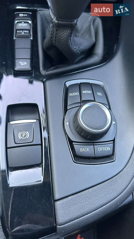 Внедорожник / Кроссовер BMW X1 2016 в Киеве