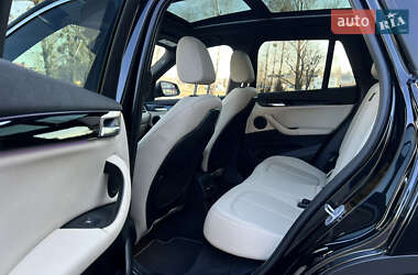 Внедорожник / Кроссовер BMW X1 2021 в 