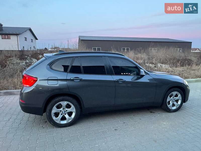 Внедорожник / Кроссовер BMW X1 2014 в 