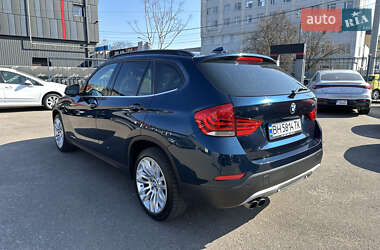 Внедорожник / Кроссовер BMW X1 2014 в 