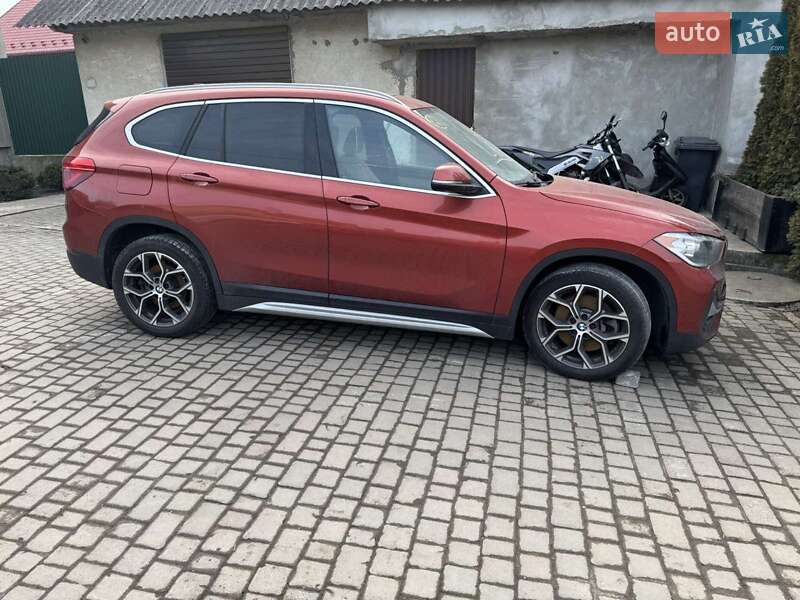 Внедорожник / Кроссовер BMW X1 2019 в Львове