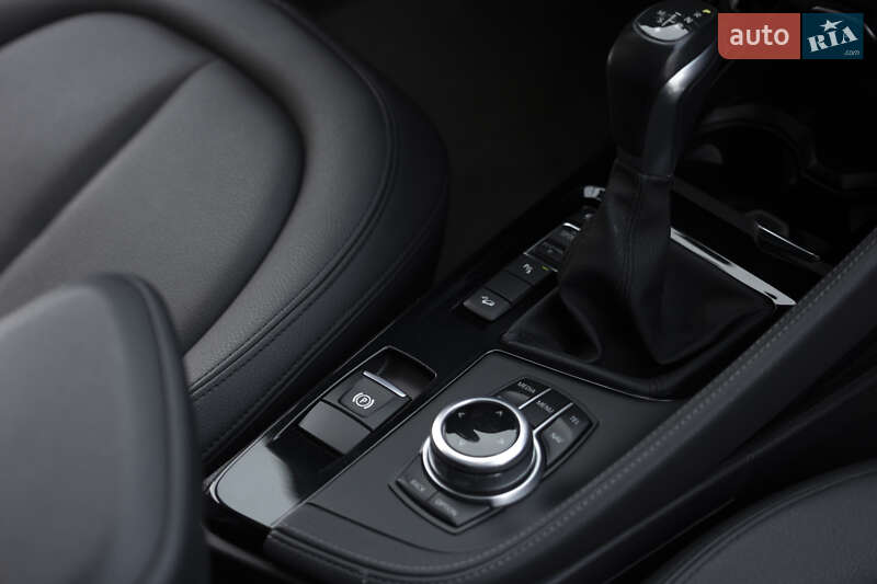 Внедорожник / Кроссовер BMW X1 2016 в Полтаве