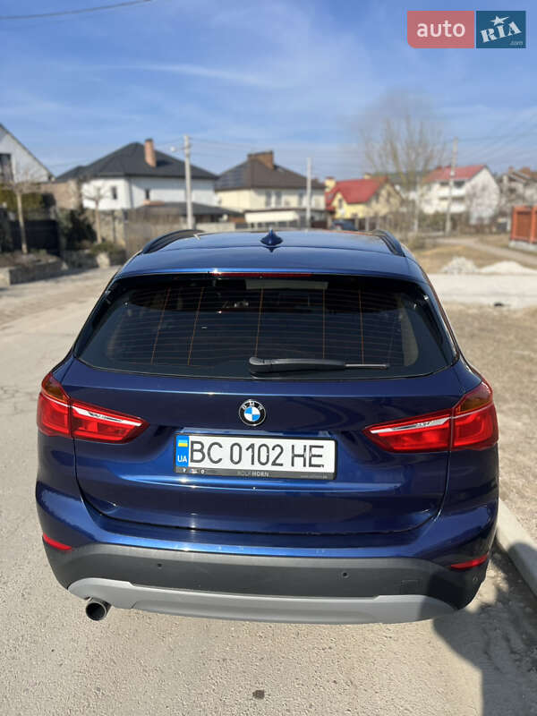 Внедорожник / Кроссовер BMW X1 2016 в Львове