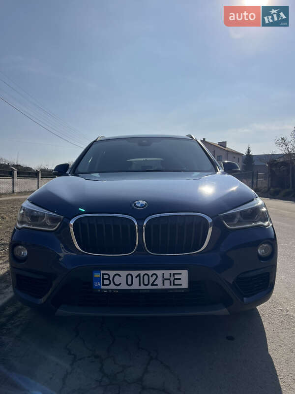 Внедорожник / Кроссовер BMW X1 2016 в Львове
