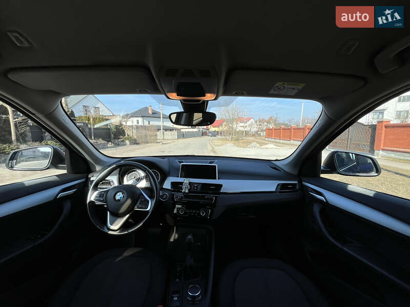 Внедорожник / Кроссовер BMW X1 2016 в Львове