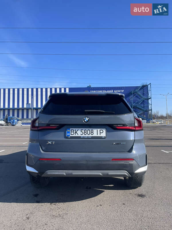 Позашляховик / Кросовер BMW X1 2022 в Рівному