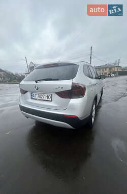 Внедорожник / Кроссовер BMW X1 2011 в Калуше