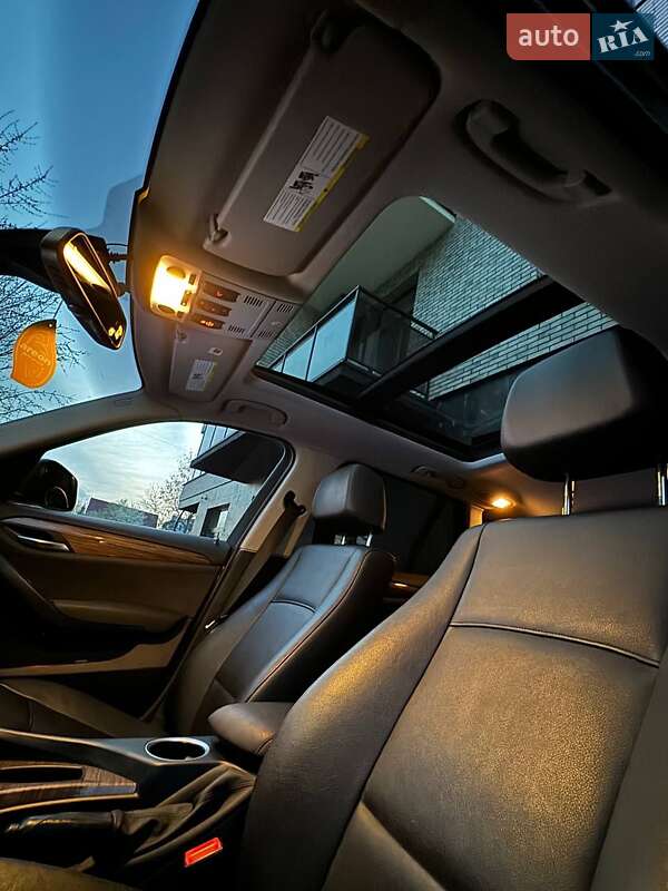 Внедорожник / Кроссовер BMW X1 2014 в Ужгороде