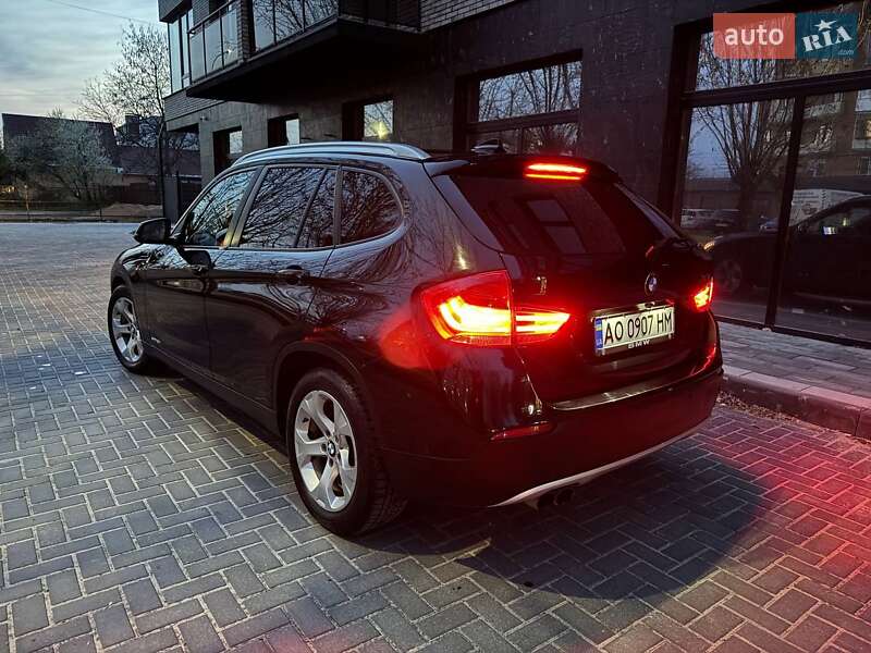 Внедорожник / Кроссовер BMW X1 2014 в Ужгороде