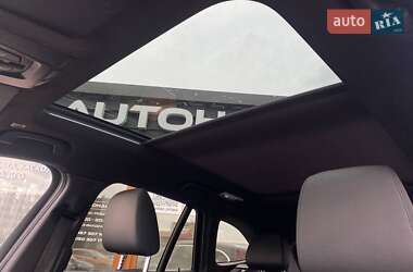 Позашляховик / Кросовер BMW X1 2017 в 