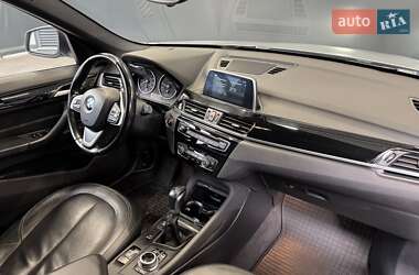 Позашляховик / Кросовер BMW X1 2017 в 