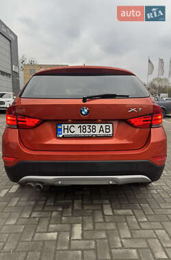 Внедорожник / Кроссовер BMW X1 2015 в 