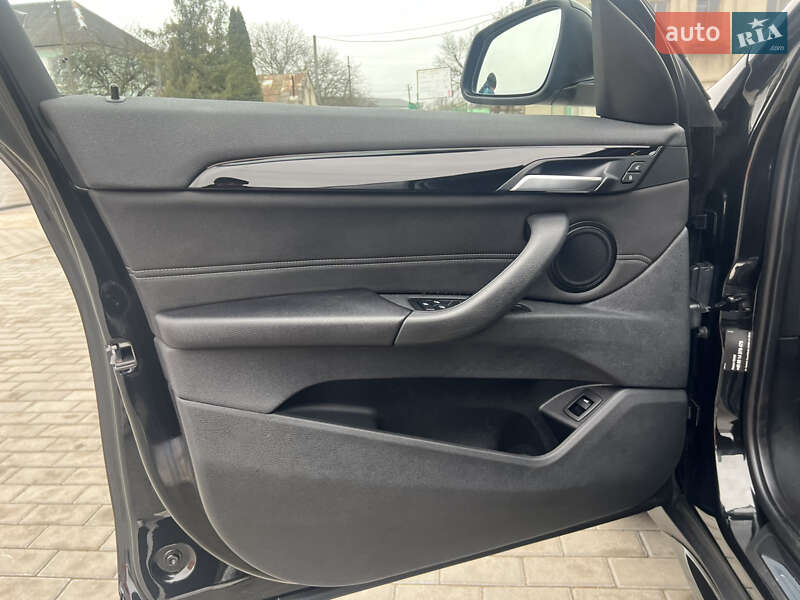 Позашляховик / Кросовер BMW X1 2016 в Лопатині