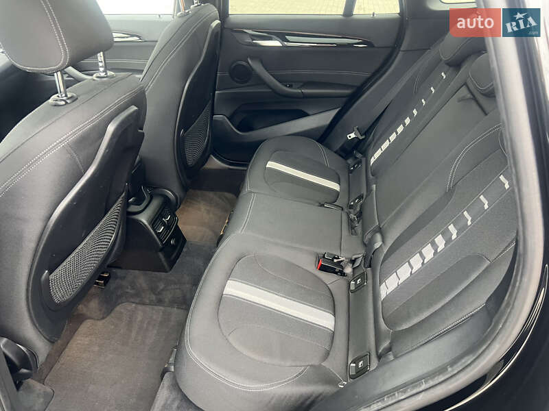 Позашляховик / Кросовер BMW X1 2016 в Лопатині