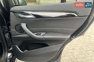 Внедорожник / Кроссовер BMW X1 2016 в 