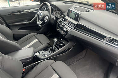 Внедорожник / Кроссовер BMW X1 2016 в 