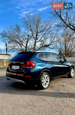 Внедорожник / Кроссовер BMW X1 2013 в 