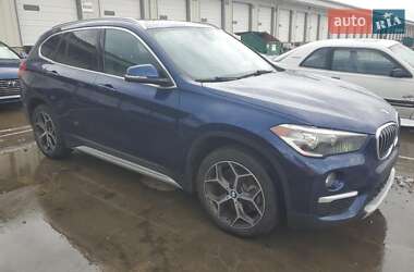 Внедорожник / Кроссовер BMW X1 2018 в 