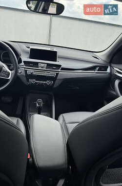 Внедорожник / Кроссовер BMW X1 2022 в 