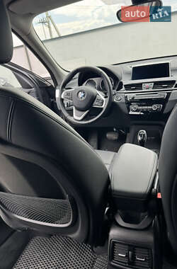 Внедорожник / Кроссовер BMW X1 2022 в 