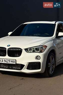 Внедорожник / Кроссовер BMW X1 2016 в 