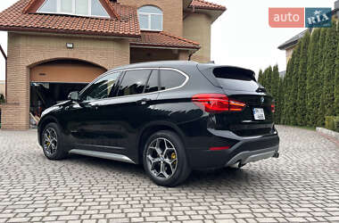 Внедорожник / Кроссовер BMW X1 2016 в 