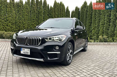 Внедорожник / Кроссовер BMW X1 2016 в 